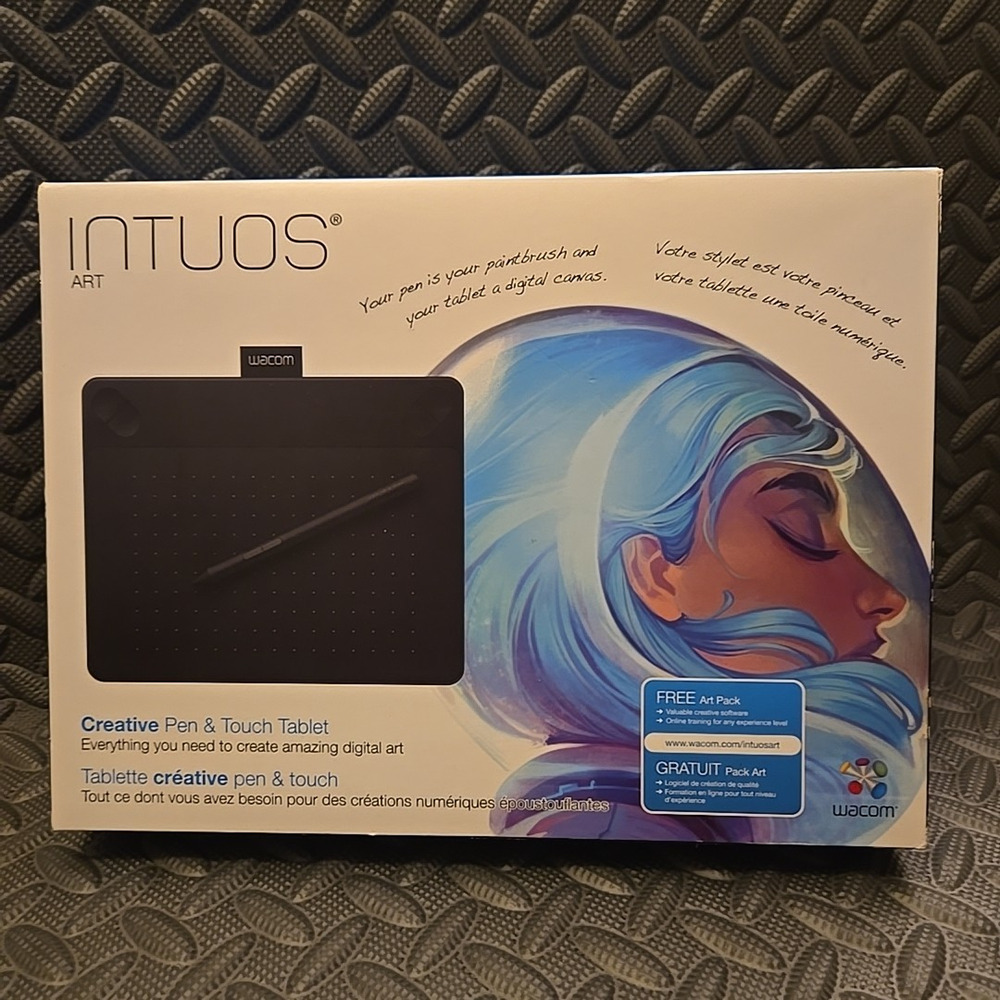 Wacom Intuos Art Pen and Touch Tablet Used Great Condition Original Packaging
